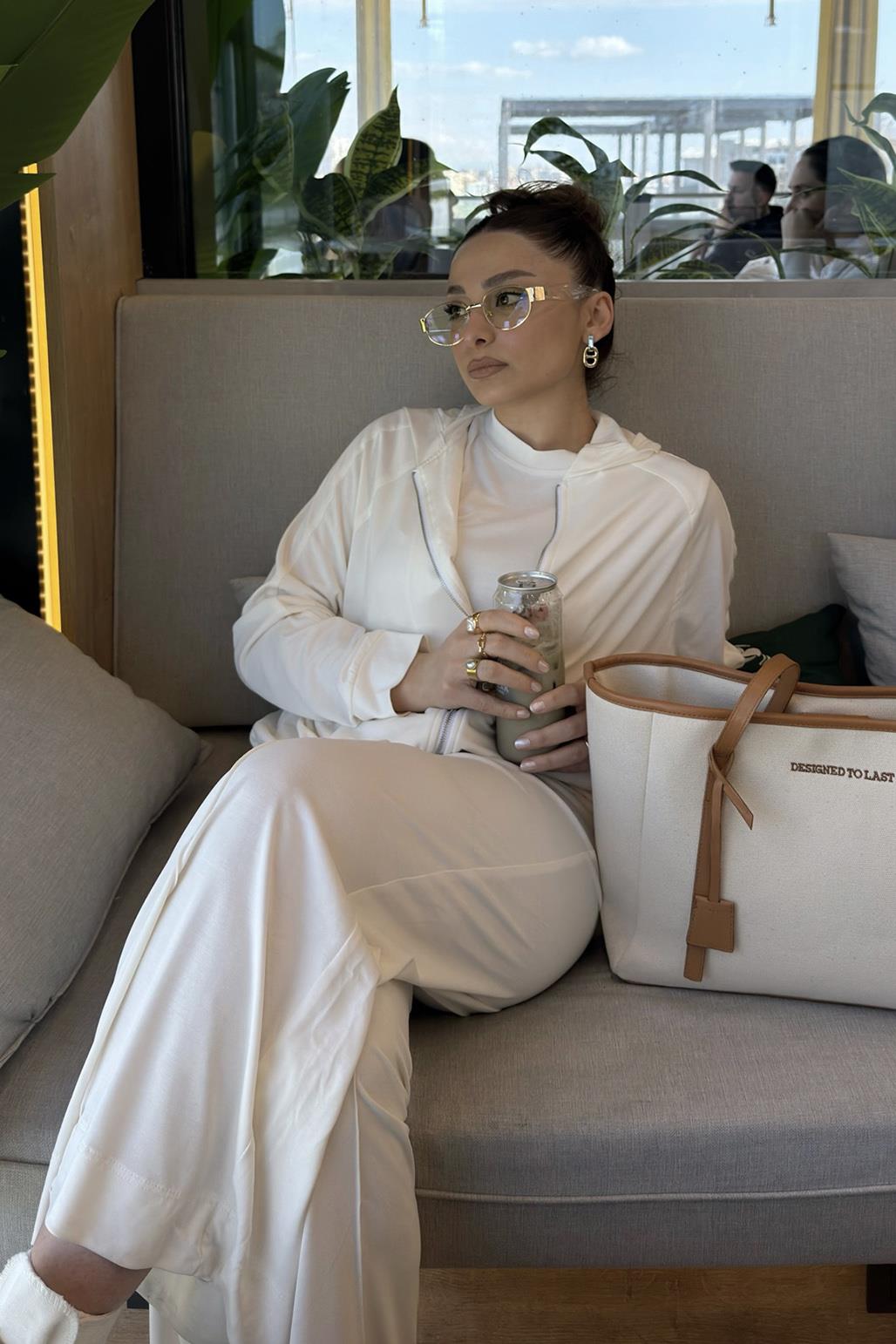 INFLUENCER