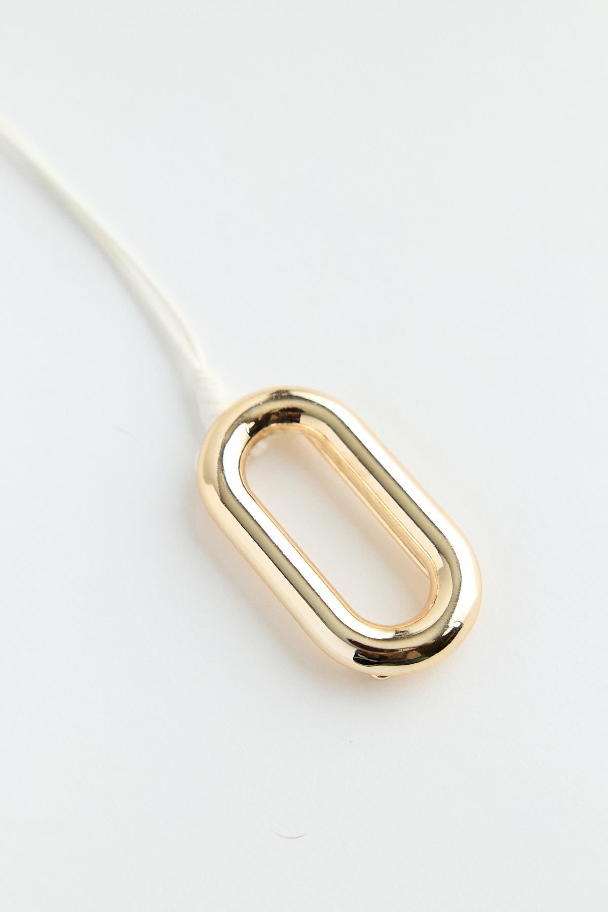 Oval Formlu Metal Uçlu Kolye Gold