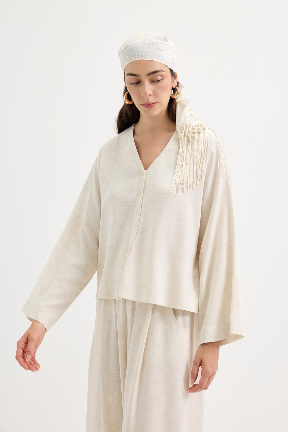 Düğmeli V Yaka Keten Gömlek Naturel