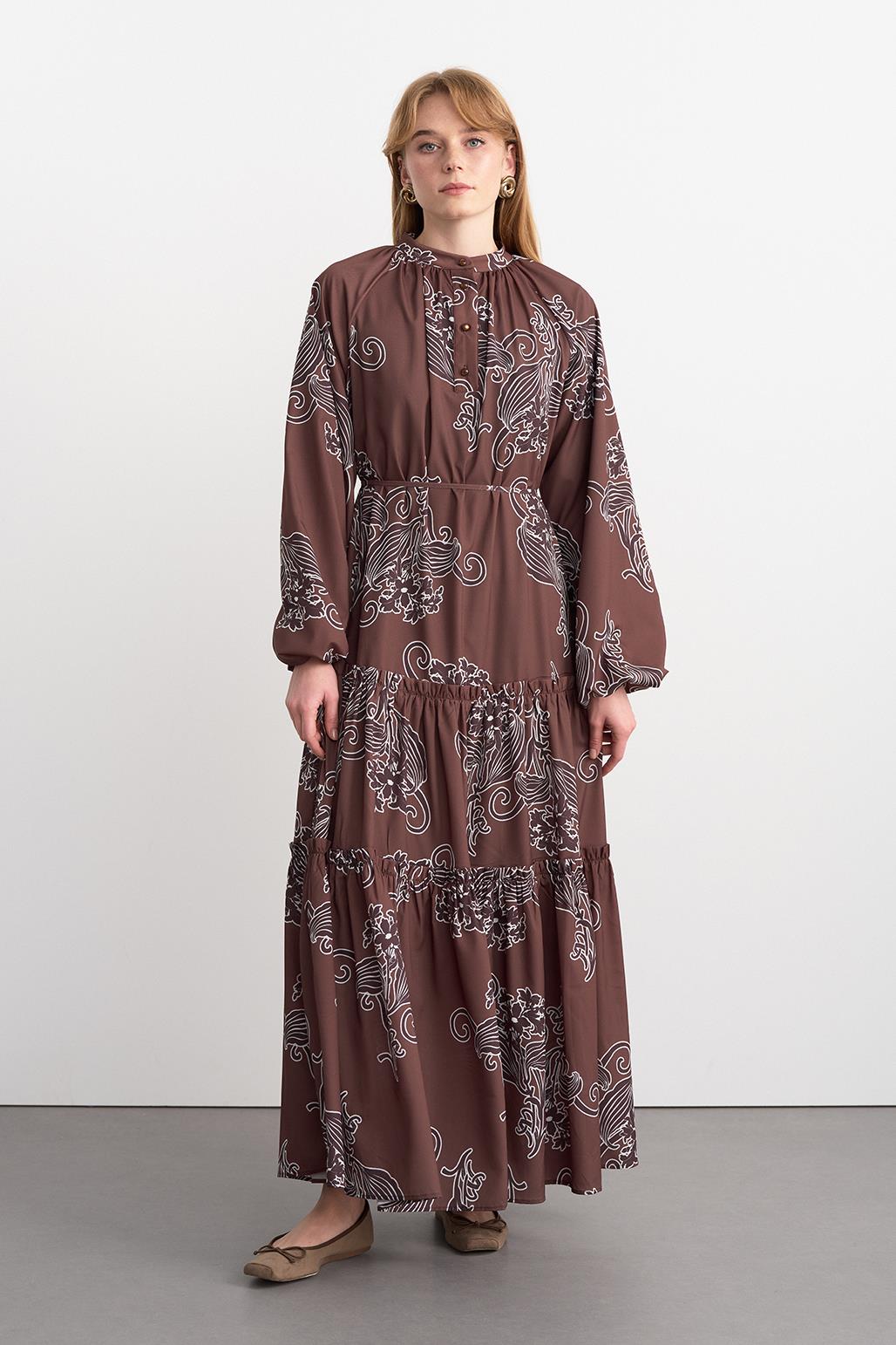 Kahve Renk Krep Floral Desenli Uzun Elbise