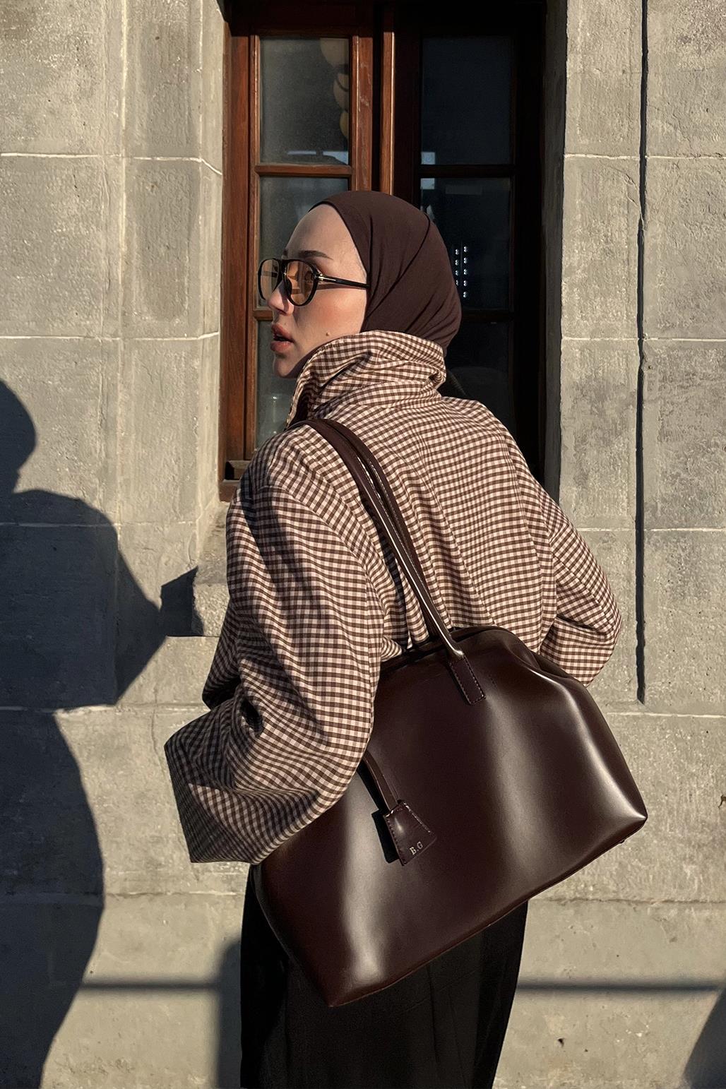 INFLUENCER