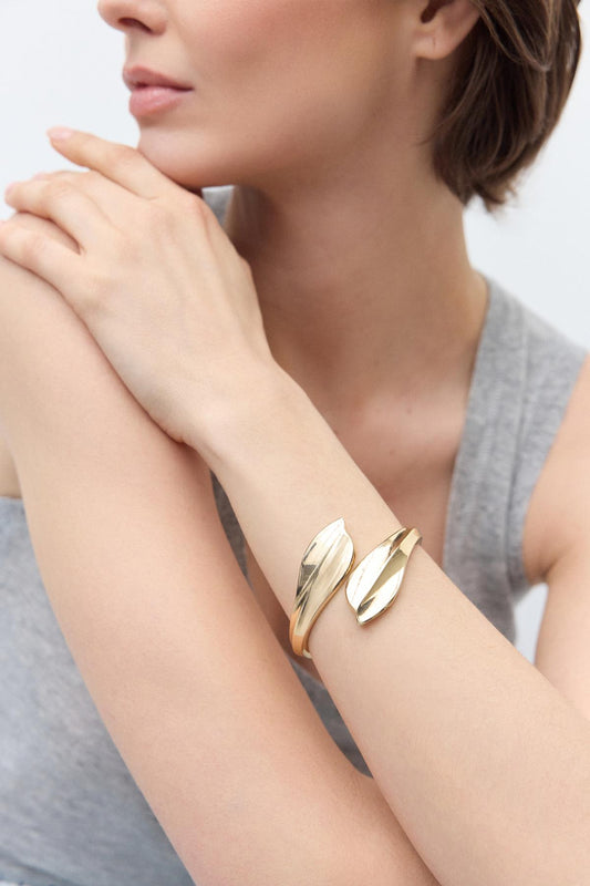 Sarmal Model Kelepçe Bileklik Gold